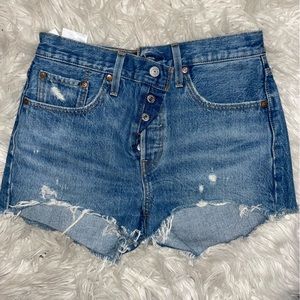 LEVI 501 jean shorts